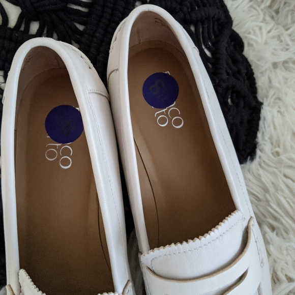 NWOT Franco Sarto Cedra Loafer, Metallic Accents - Picture 5 of 10